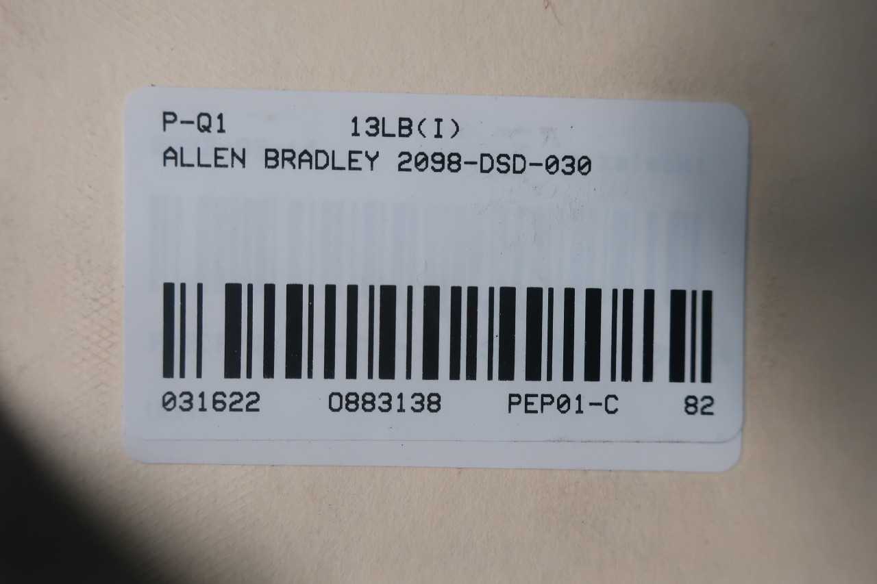 ALLEN BRADLEY 2098-DSD-030 ULTRA3000 120/240V-AC 120/240V-AC 1PH 3KW SERVO DRIVES AND AMPLIFIER - SERVO