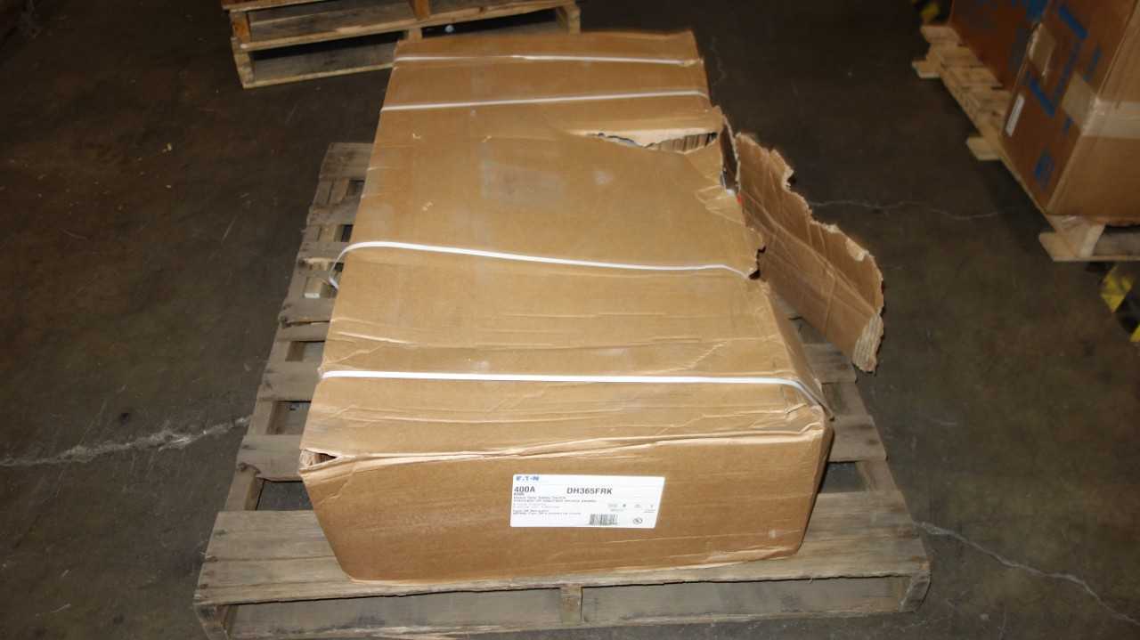 EATON DH365FRK 400A 600V-AC SAFETY SWITCH (BENT HANDLE) - DISCONNECT SWITCHES