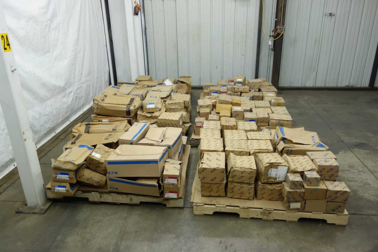 6 PALLETS OF ASSORTED EATON CONDUIT, FITTINGS, AND HARDWARE - CONDUIT FITTING