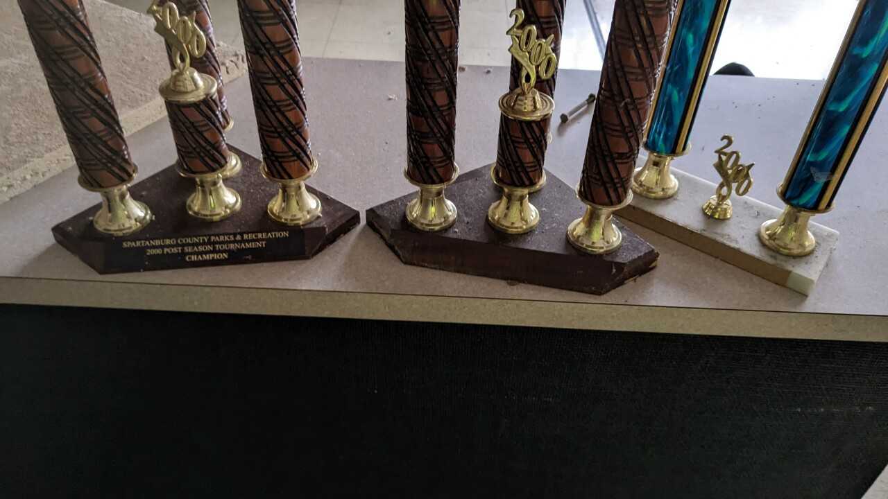 SET OF 3 TROPHIES - ELECTRIC POWER TOOLS
