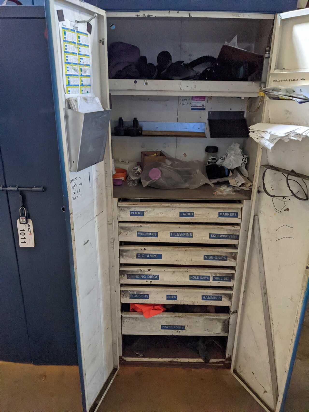 6 DRAWER TOOL CABINET LOCKER WITH CONTENTS, ASSORTED TOOLS, WRENCHES, SOCKET SETS, CLAMPS - TOOL STORAGE