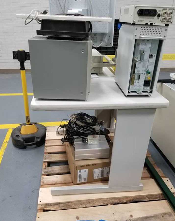 Jeol 5900 Scanning Electron Microscope - LAB & SCIENTIFIC
