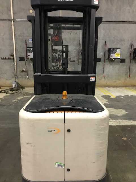 2013 Crown SP3520-30 order picker Norcross GA - ORDER PICKER