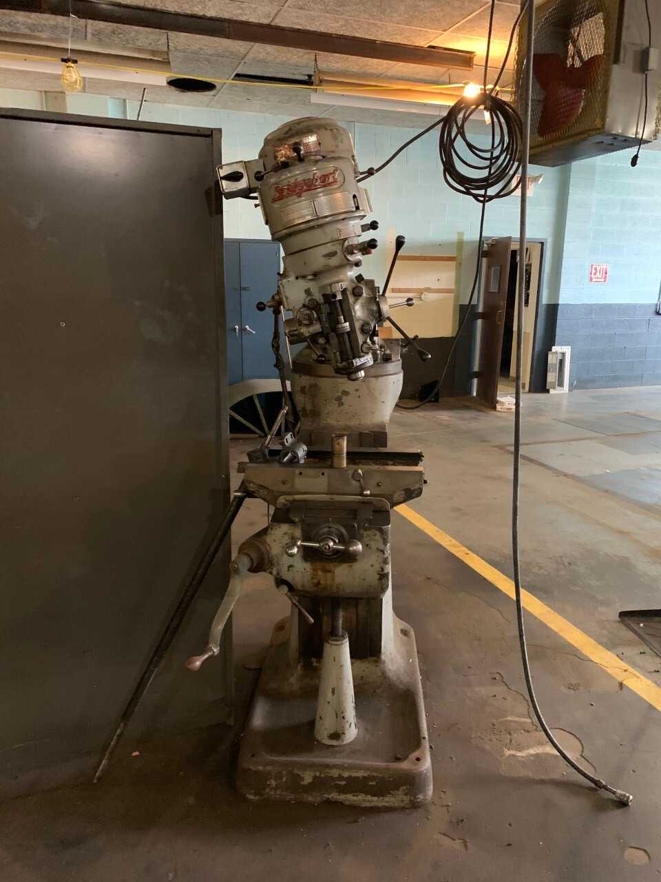 Bridgeport Drill Press 325 - UPRIGHT DRILL PRESSES