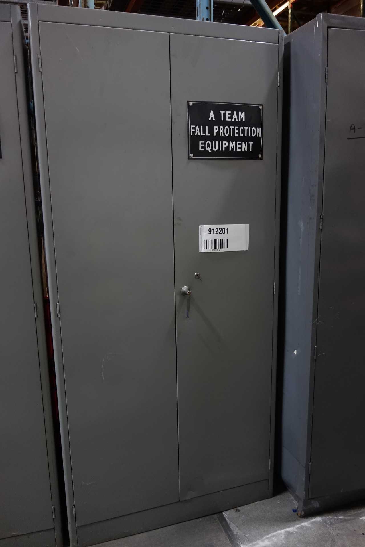 STORAGE CABINET - TOOL STORAGE