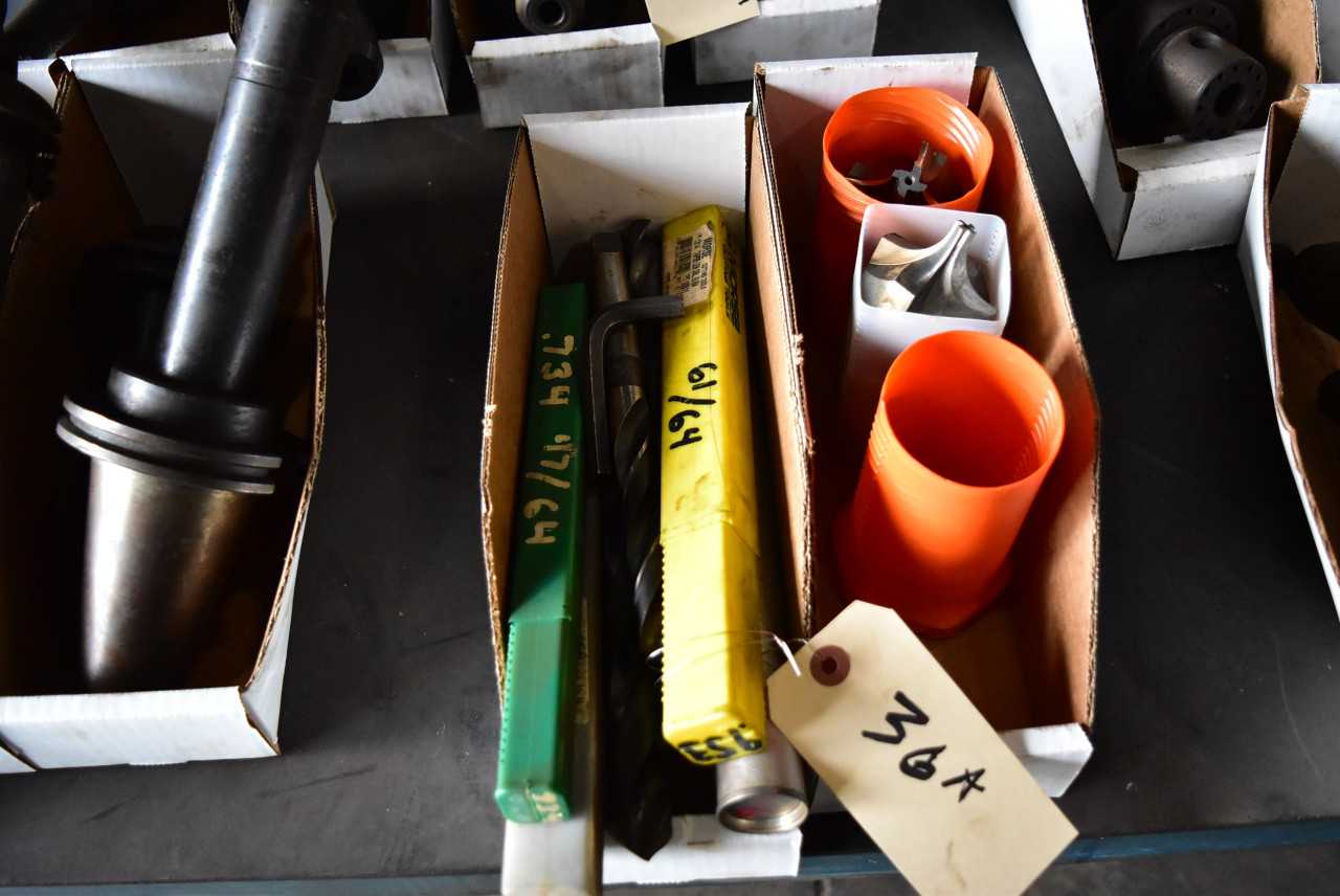 Lot of Misc. Drill Bits and Cutters - ELECTRIC POWER TOOLS Lot of Misc. Drill Bits and Cutters - ELECTRIC POWER TOOLS