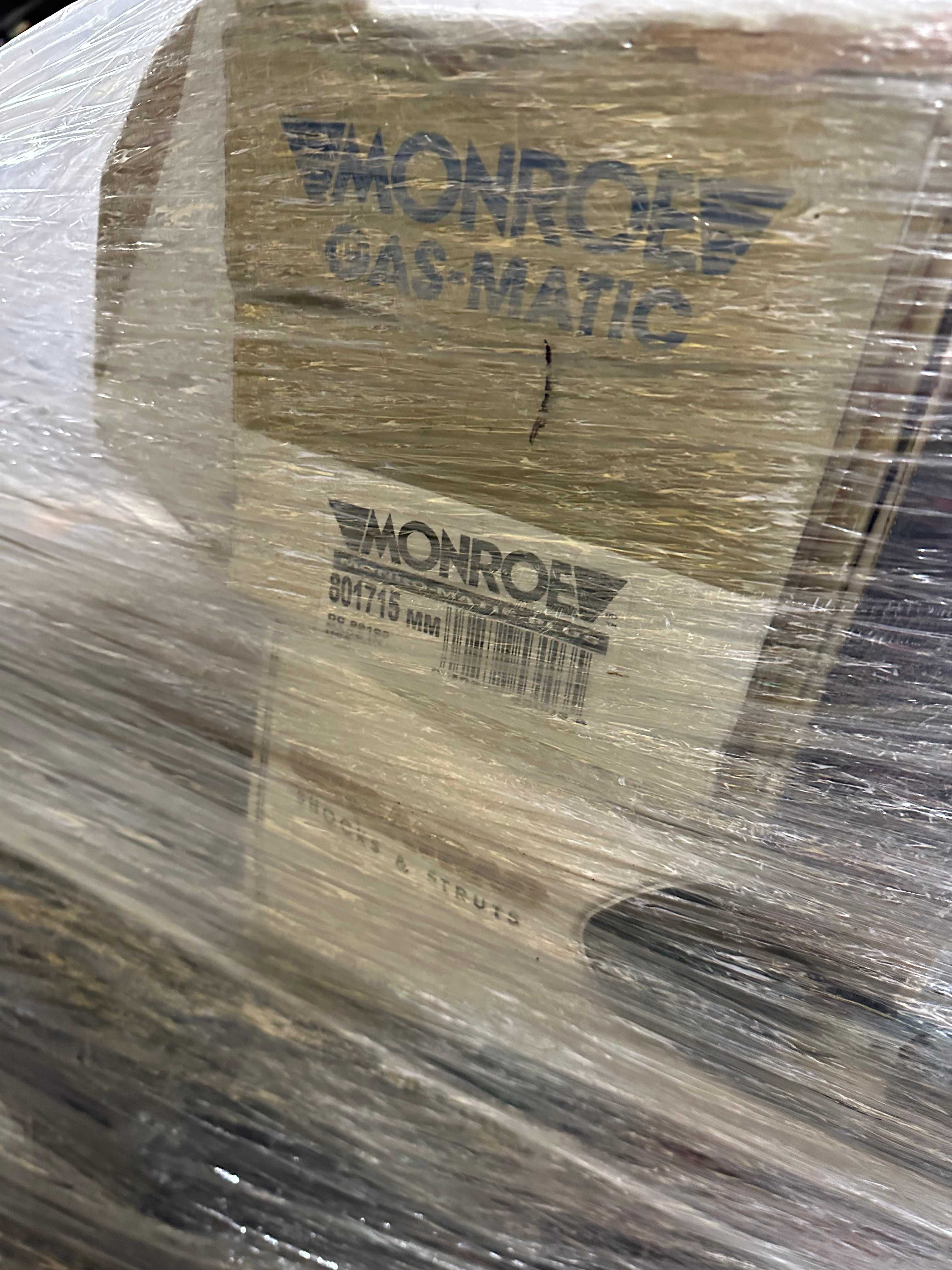 Pallet of Monroe & Tennaco Automotive Shocks - QTY 50+ - INDUSTRIAL PARTS