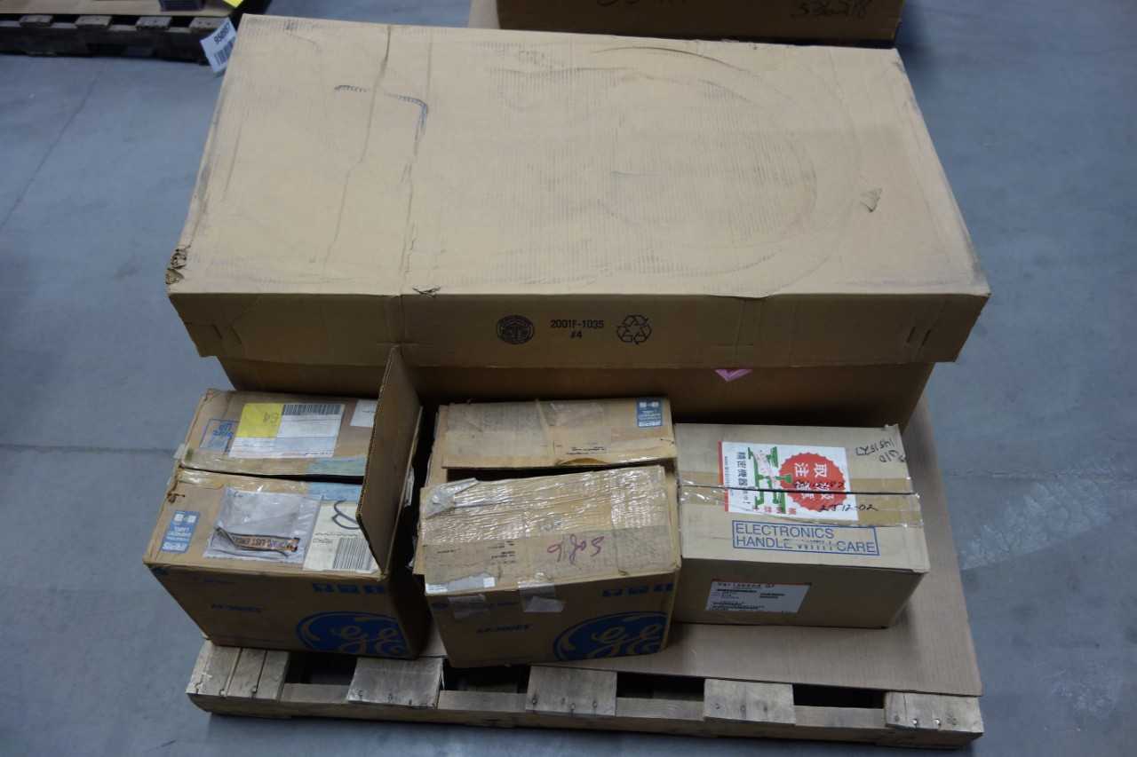 LOT OF ASSORTED AC VFD DRIVES - MOTOR DRIVES