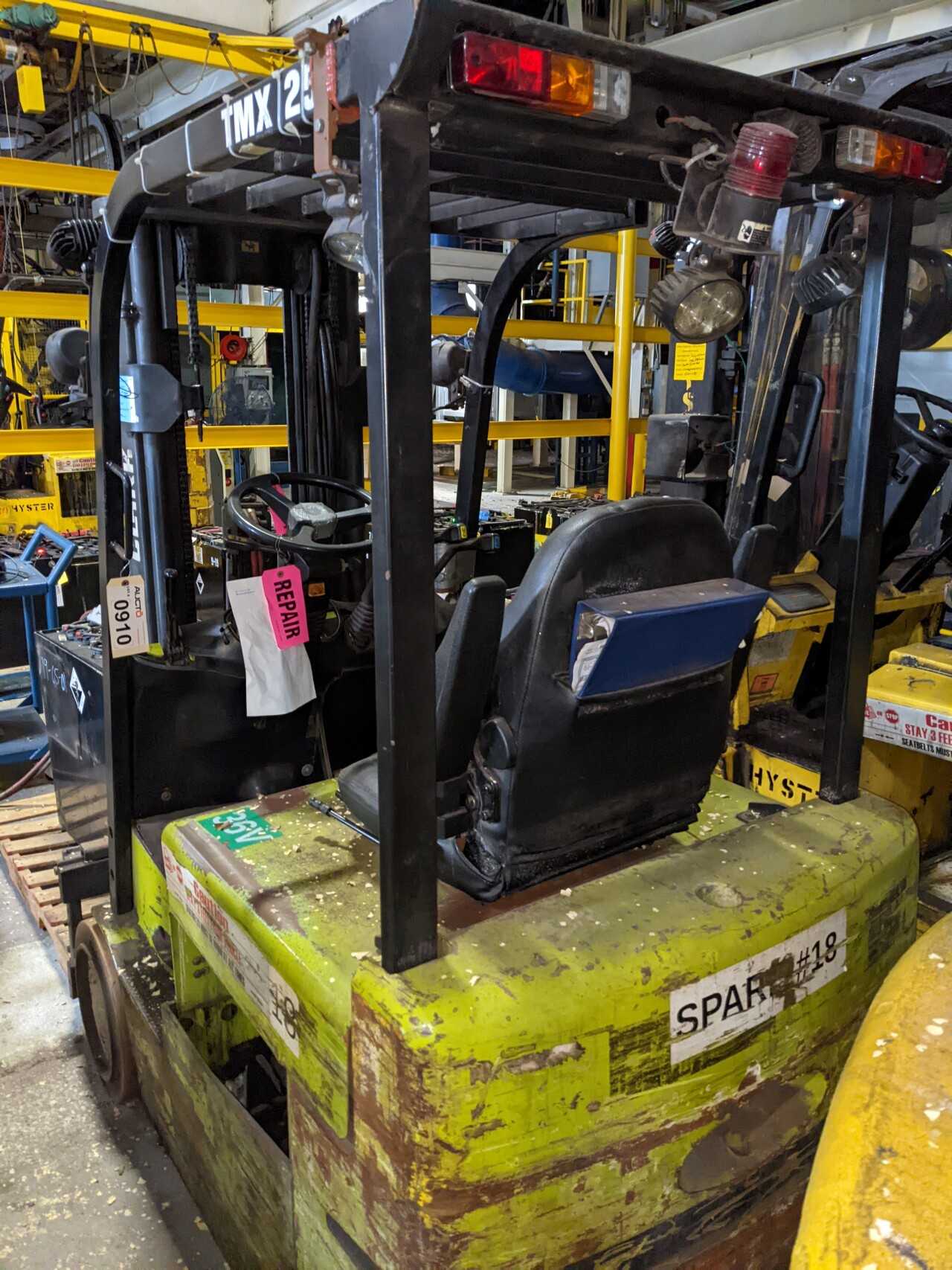 CLARK TMX25 5,000-LB. CAPACITY, ELECTRIC FORKLIFT - FORKLIFTS