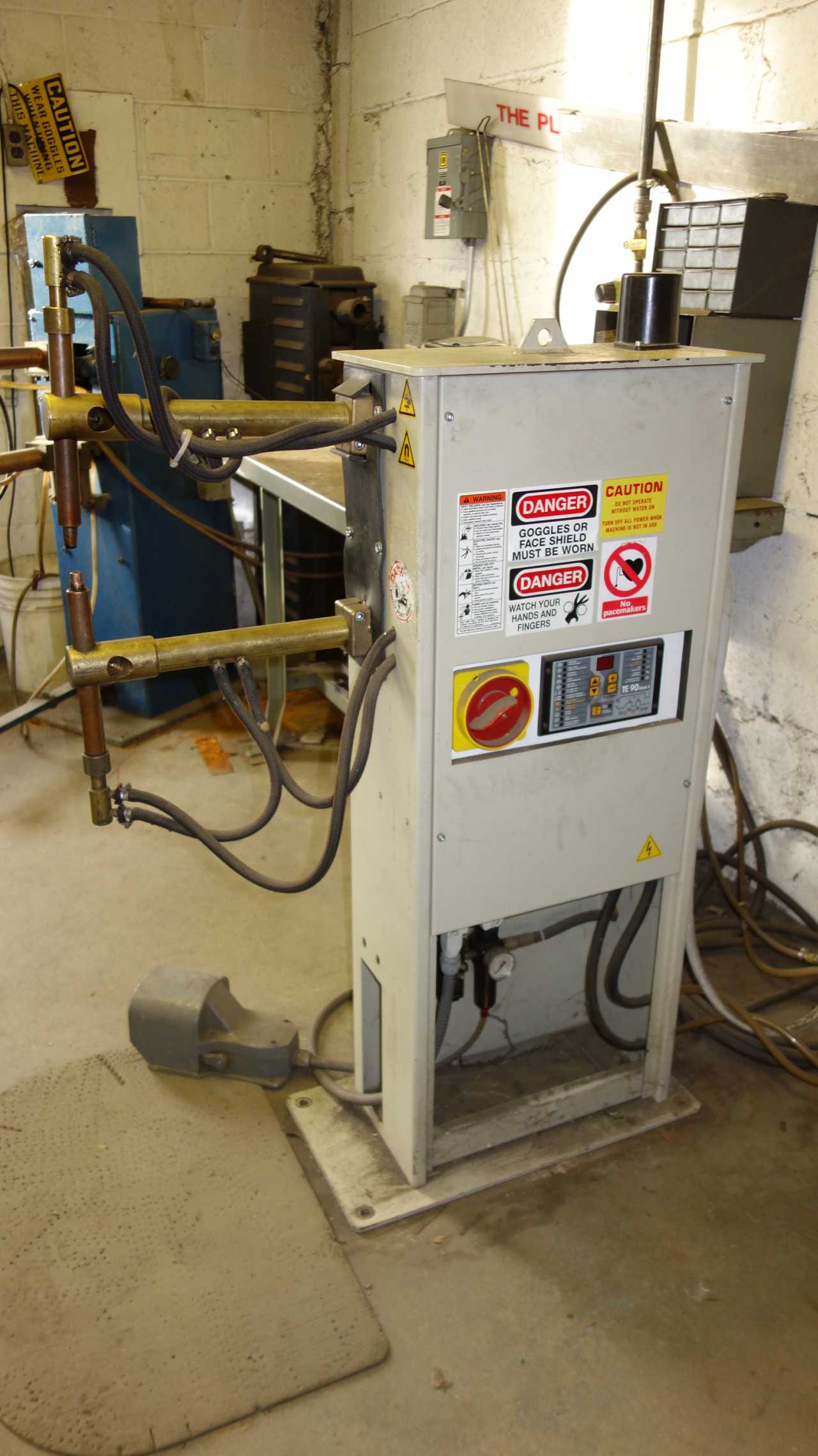 TECNA 4608NA ROCKER ARM SPOT WELDER 50KVA 220/440V-AC - SPOT WELDING MACHINE