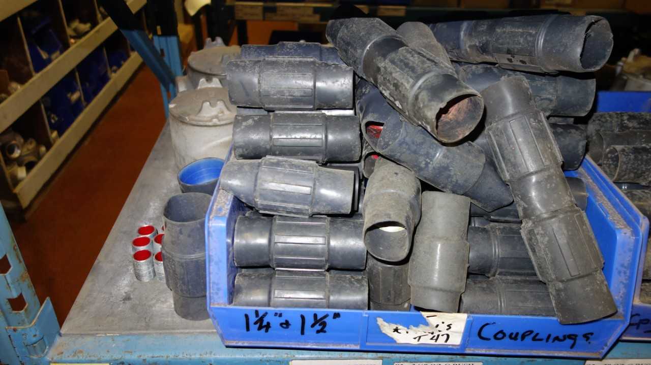 CONTENTS OF 4 SHELVES, ASSORTED PIPE AND CONDUIT FITTINGS - CONDUIT FITTING