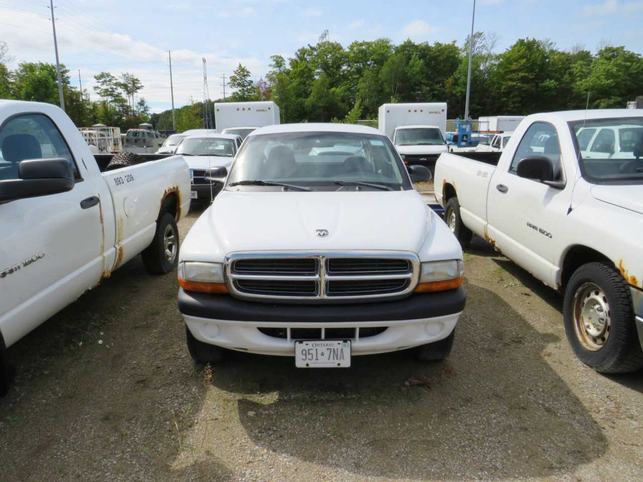 DODGE DAKOTA SPORT CLUB CAB 4X4 PICKUP TRUCK - HYDRO EXCAVATOR TRUCKS
