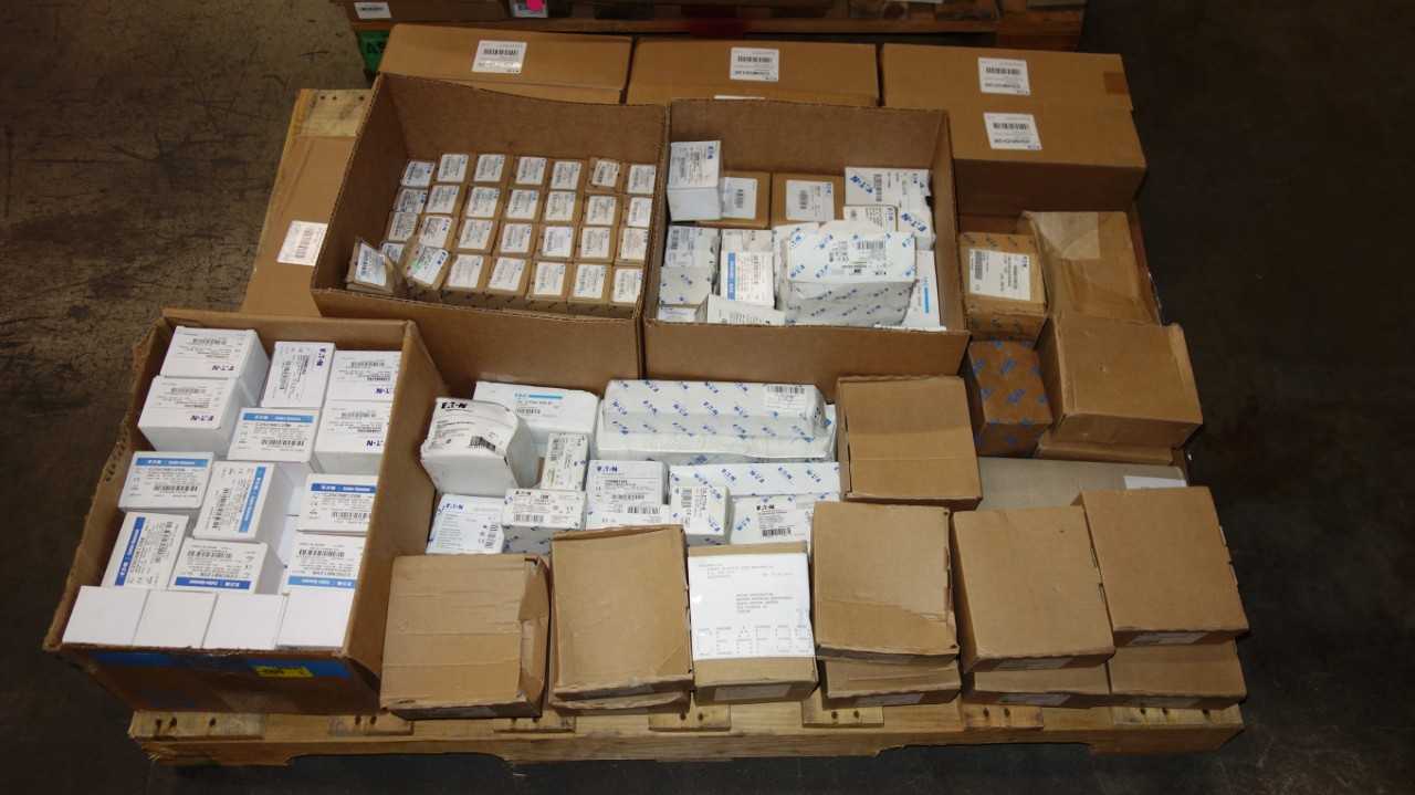 1 PALLET OF ASSORTED EATON ELECTRIC PARTS, CONTACTORS - ELECTRIC MOTORS