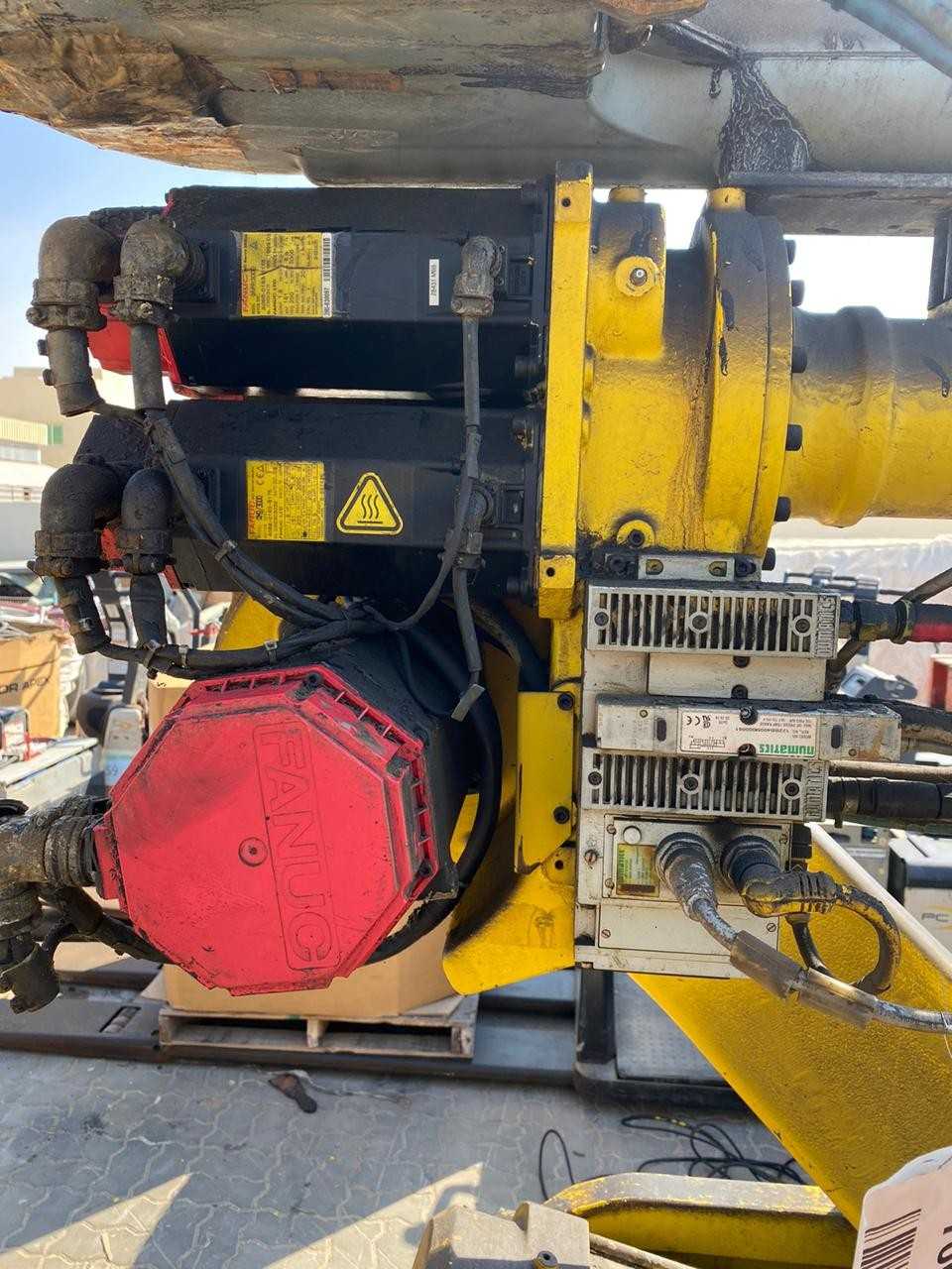 LOT OF 1 FANUC ROBOT S-430i - INDUSTRIAL ROBOTS