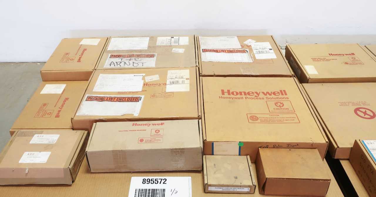2 PALLETS OF ASSORTED CIRCUIT BOARDS, INTERFACE PANELS, MODULES - AUTOMATION & CONTROLS
