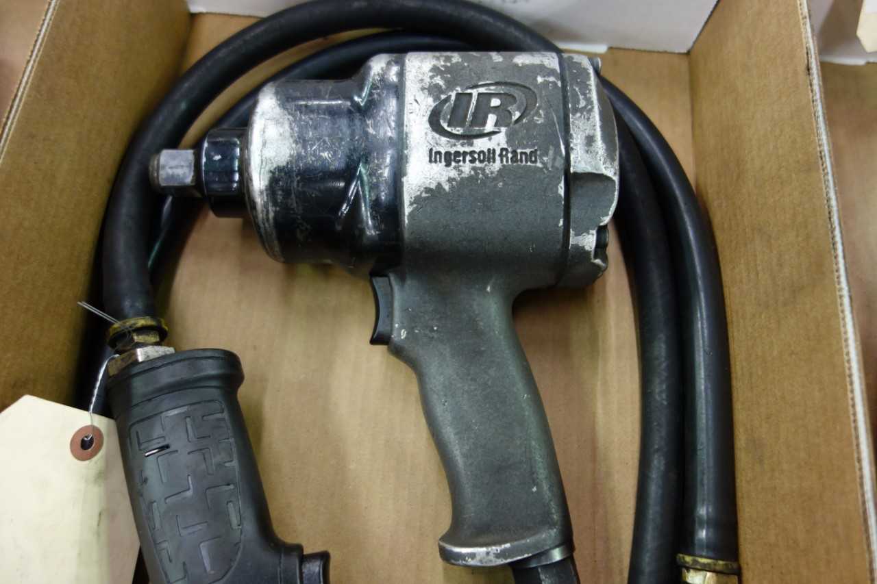 LOT OF 2 INGERSOLL-RAND IMPACT WRENCHES - PNEUMATIC POWER TOOL
