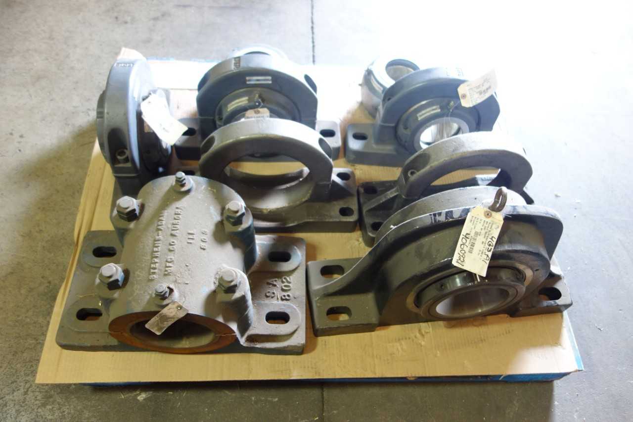 LOT OF ASSORTED BEARINGS - BEARINGS