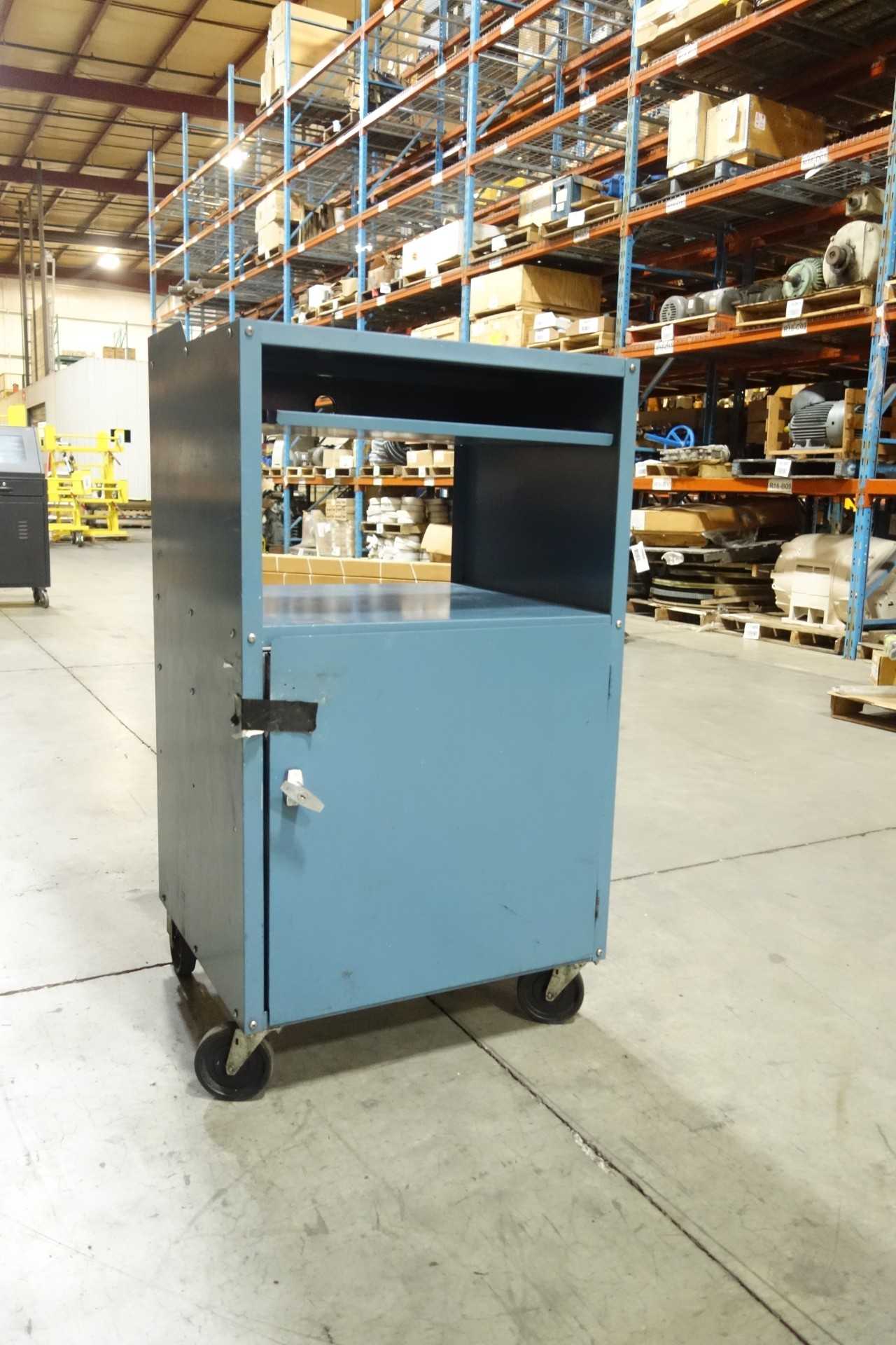 MOBILE COMPUTER CART - ROLLING CARTS