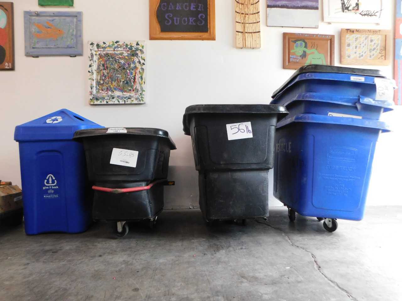 [Rubbermaid] 6 Recycling Cube Trucks - HYDRO EXCAVATOR TRUCKS