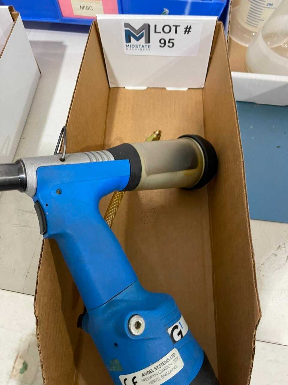 Avdel Textron Numatic Rivet Gun - PNEUMATIC POWER TOOL