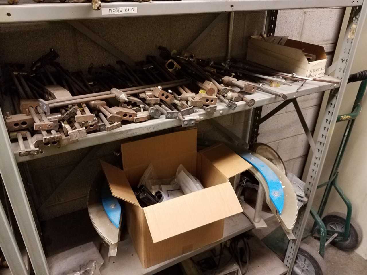 Contents of 1 row of shelving - welding torches, pipe bevelers, Victor VCM 200 portable gas cutting machine - WELDING EQUIPMENT Contents of 1 row of shelving - welding torches, pipe bevelers, Victor VCM 200 portable gas cutting machine - WELDING EQUIPMENT