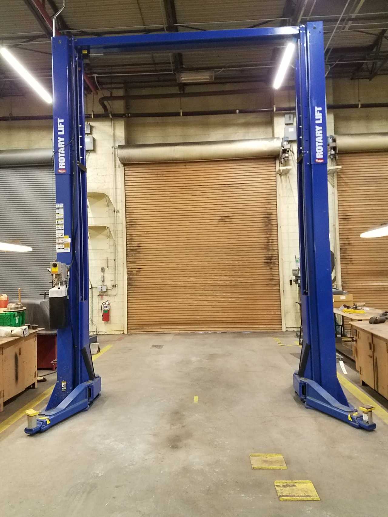 Two post vehicle lift, 18000lb, 76-7/8" rise, 208-230V-AC 3ph - ELECTRIC MOTORS Two post vehicle lift, 18000lb, 76-7/8" rise, 208-230V-AC 3ph - ELECTRIC MOTORS