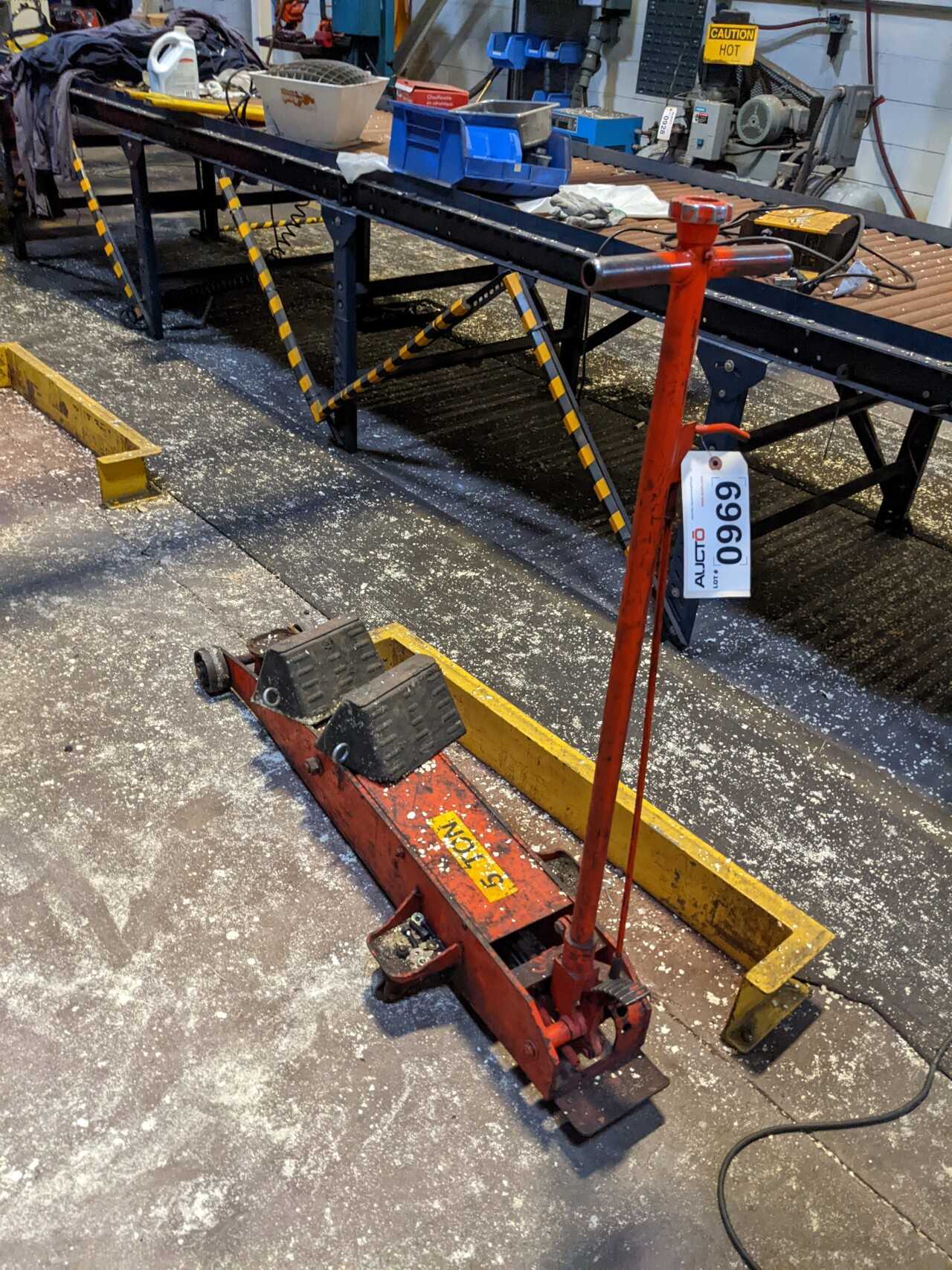5 TON HYDRAULIC JACK - PRESSES