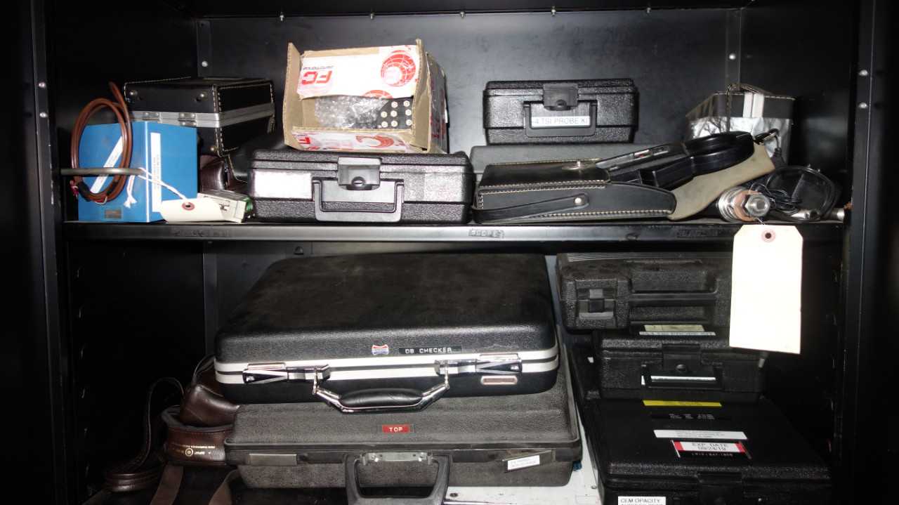 CABINET WITH CONTENTS,, INSTRUMENTATION, GAUGES - INDUSTRIAL PARTS