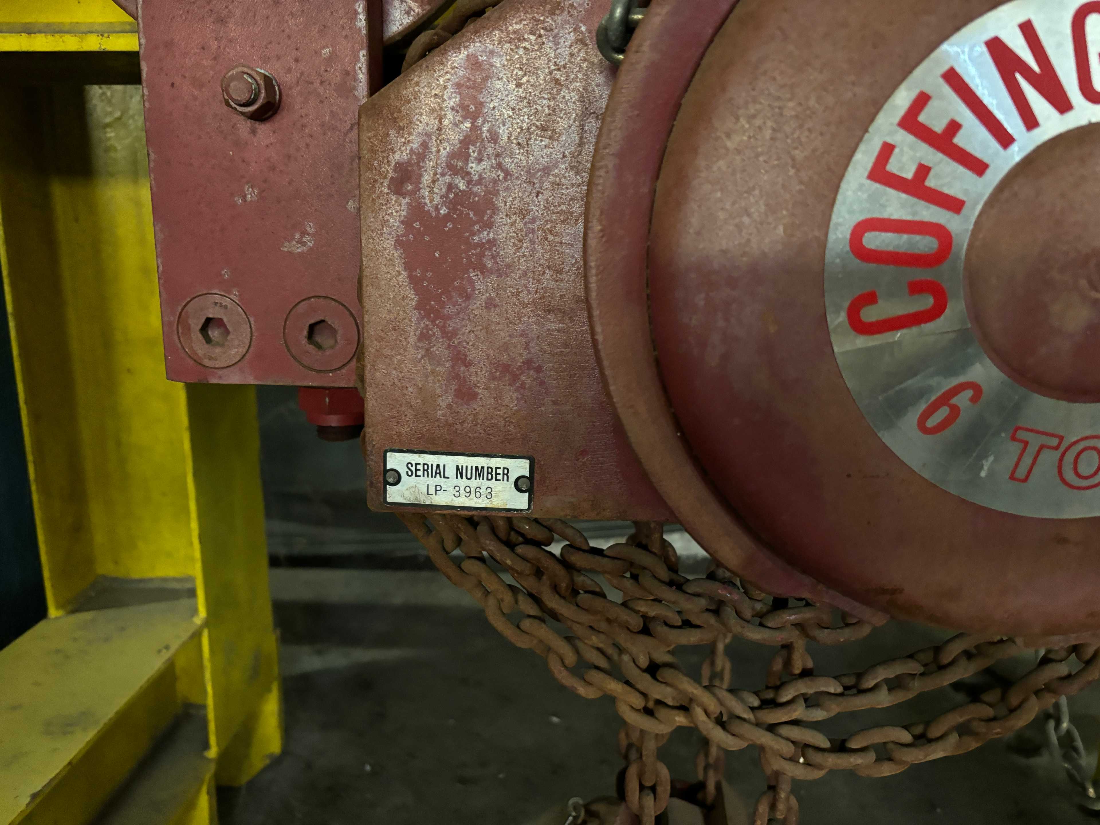DUFF NORTON 6T COFFING HOIST WITH ATTACHMENT - MATERIAL HANDLING