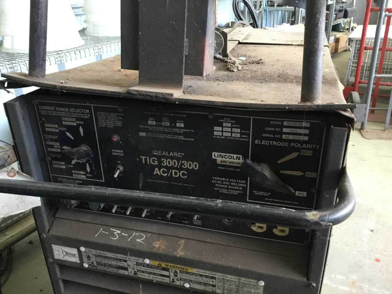 Lincoln ARC Welder - WELDING EQUIPMENT