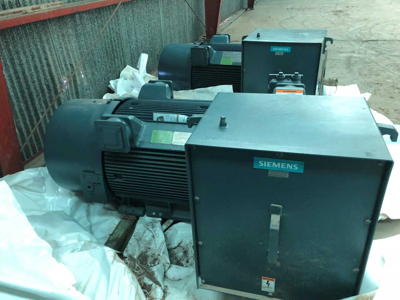 Unused Siemens AC Induction Electric Motor 600HP 1800RPM - ELECTRIC MOTORS