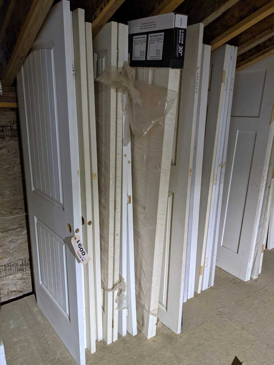 Lot of Doors - Matching Set - MATERIAL HANDLING