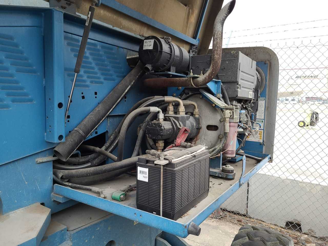 Genie S-45 4x2 (Lot 2586575) San Antonio, TX - MISCELLANEOUS