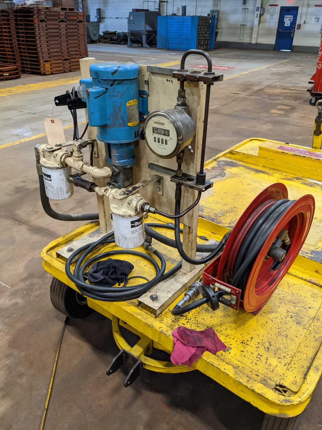 STEEL 4-WHEELED CART W/LUBRICATION TANKS/HOSES, - PROCESS EQUIPMENT