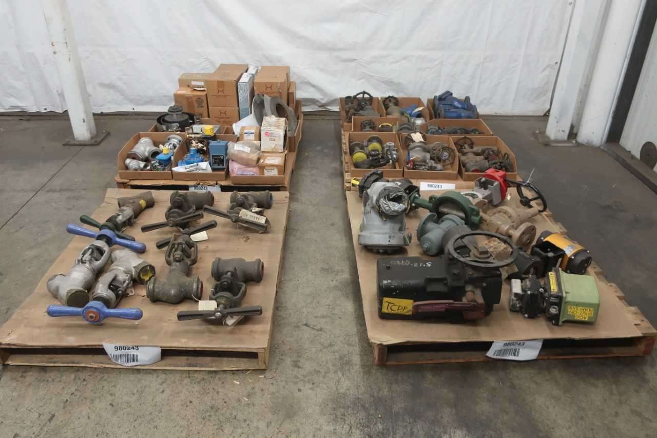4 PALLETS OF ASSORTED VALVES - VALVES