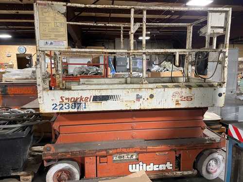 SNORKEL WILDCAT SL25 SCISSOR LIFT - SCISSOR LIFTS