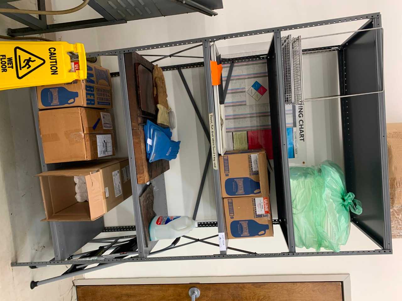 Shelving ( No Contents ) - SHELVING