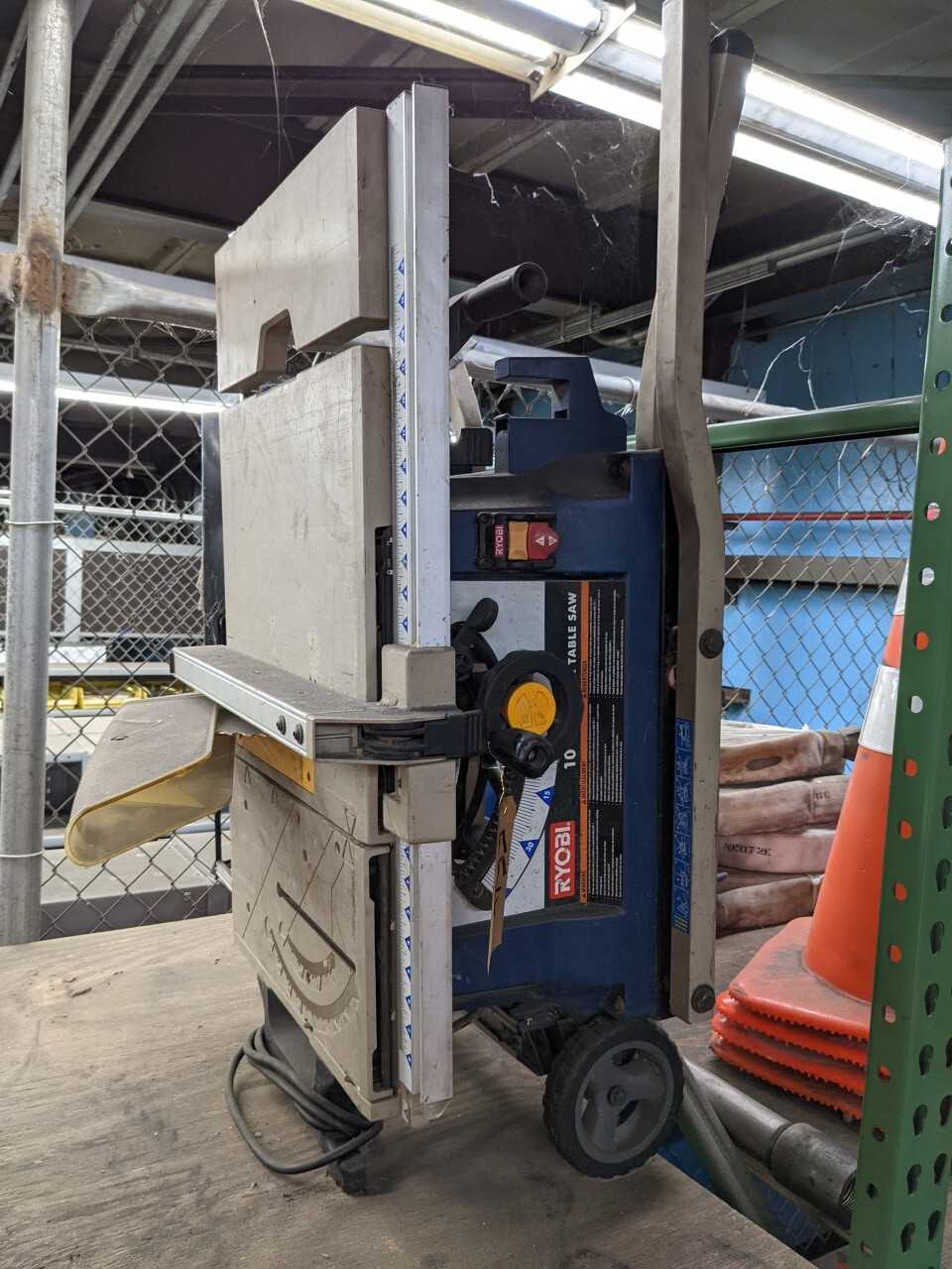 Ryobi 10" Portable Table Saw - MACHINING ACCESSORIES & TOOLING
