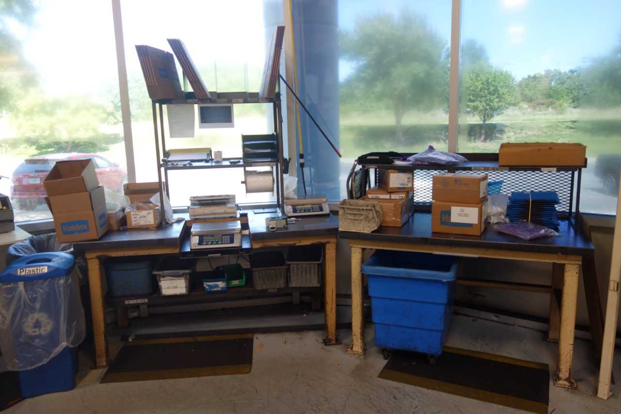 2x shipping desks and shelves, contents excluded - ELECTRIC POWER TOOLS