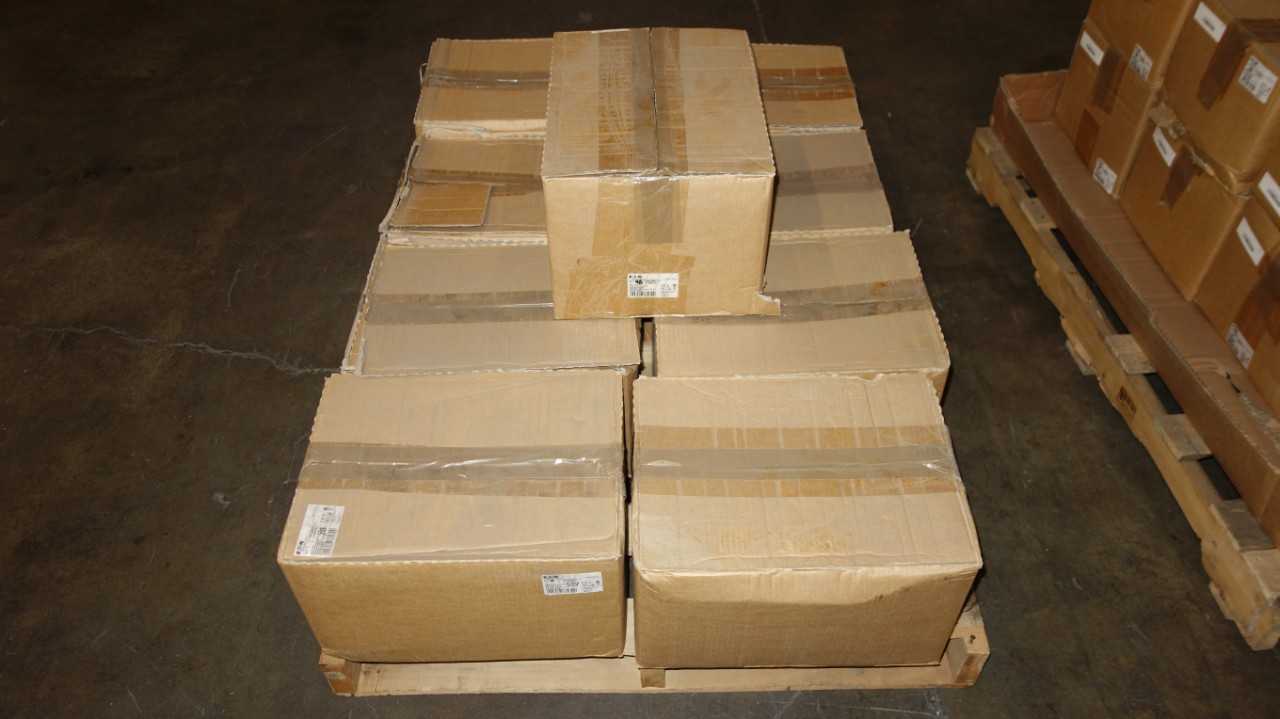 1 PALLET OF EATON MOELLER PKZM01-1 MOTOR CIRCUIT BREAKERS (9 BOXES OF 48) - CIRCUIT BREAKERS