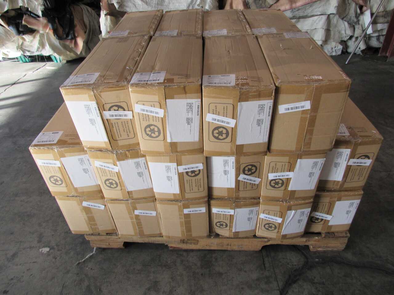 Pallet of 672x Un-Used GEWWPG3P6-27K-A-NSB Lights - LIGHTING