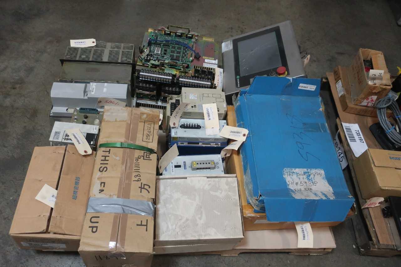 1 PALLET OF ASSORTED AUTOMATION AND CONTROLS, SERVO MOTORS, SERVO DRIVES, FANUC, YASKAWA, - SERVO
