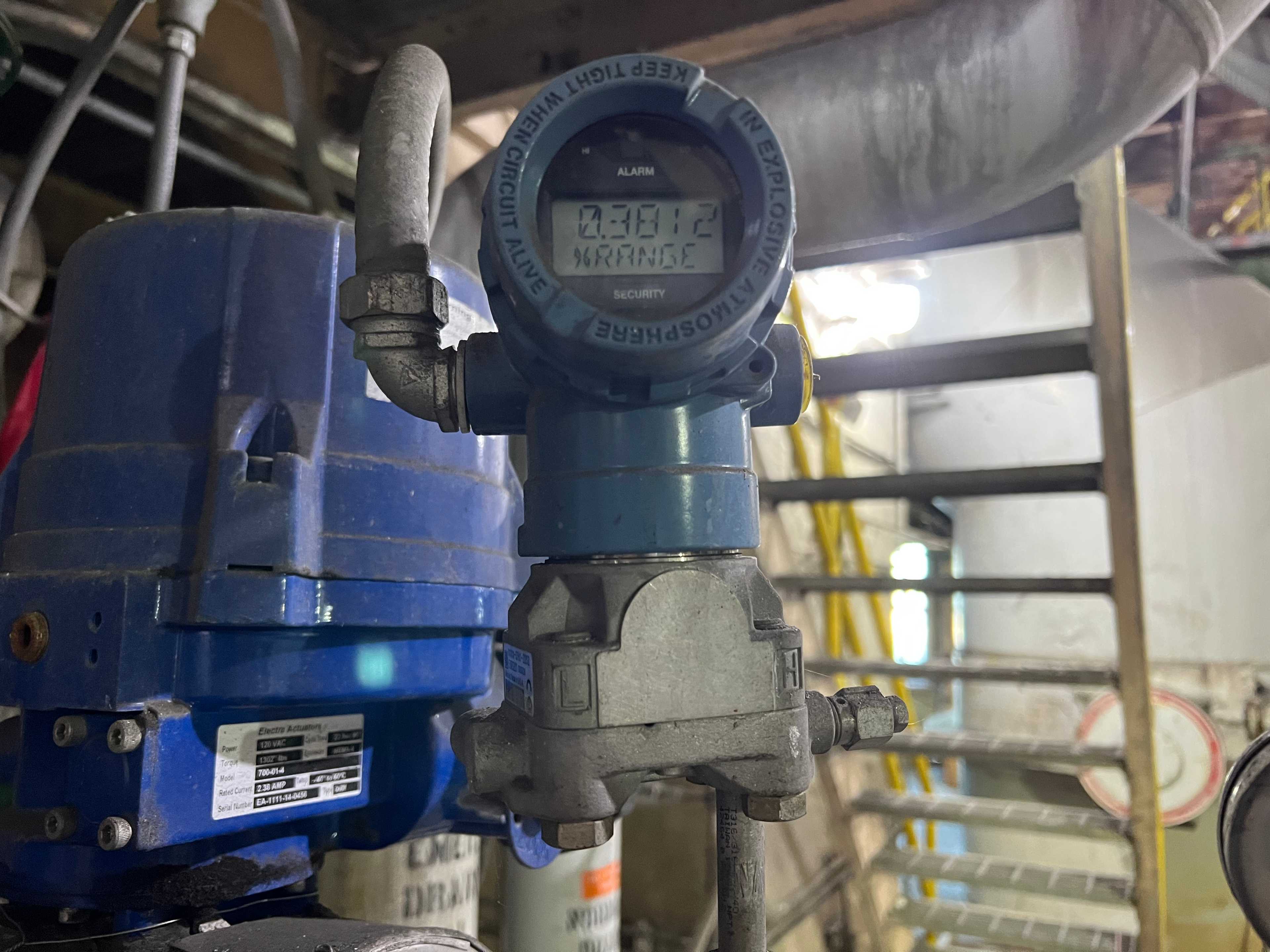 ROSEMOUNT IN-LINE DIGITAL PRESSURE GUAGE - INSTRUMENTATION