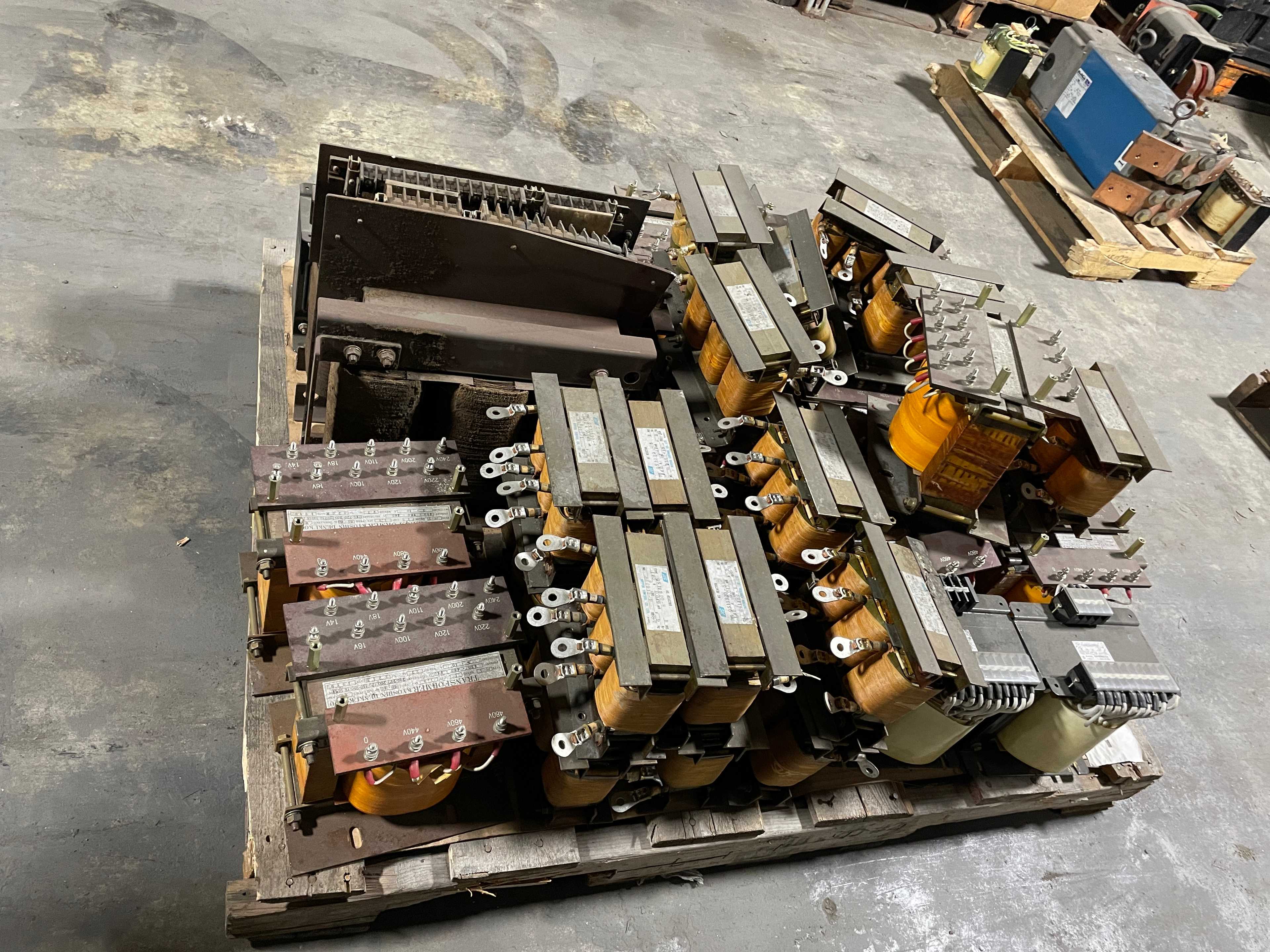 QTY 38- PALLET OF NIPPON / DENKI KOGYO / FUKUDA TRANSFORMERS & REACTORS - POWER TRANSFORMERS