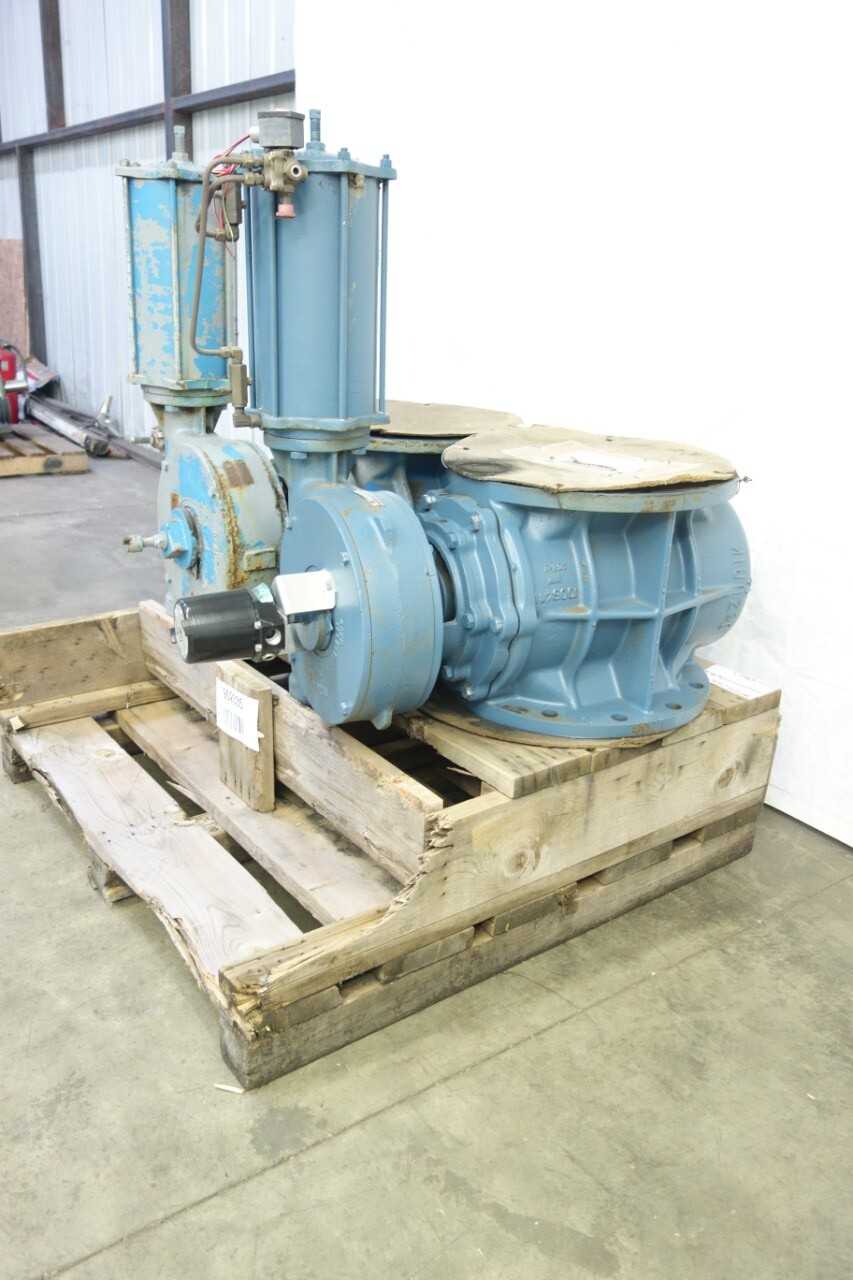 LOT OF 2 DEZURIK WATER CONTROLS 14 IN PLUG VALVES - PLUG VALVE
