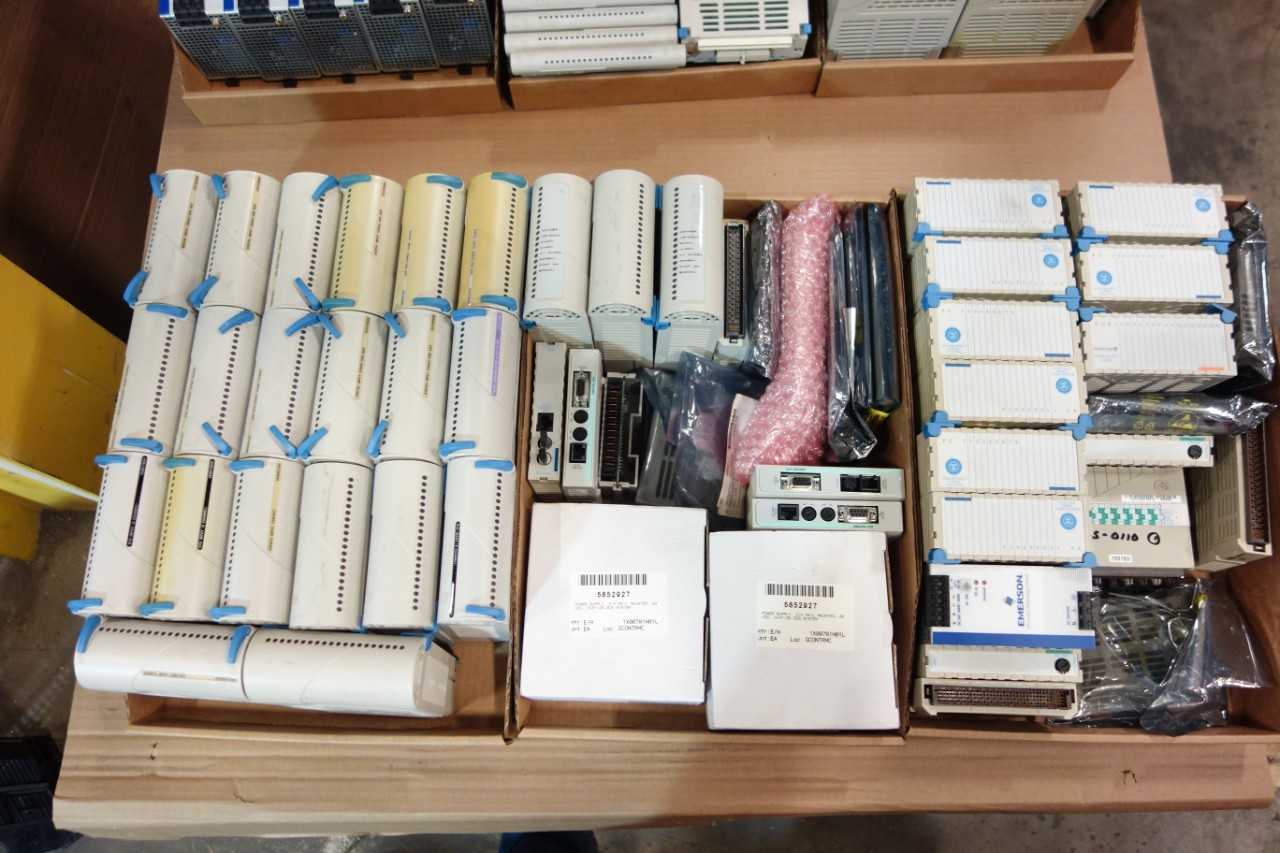 1 LOT OF ASSORTED MODULES, POWER SUPPLY MODULES, MODULE CONTROLS - AUTOMATION & CONTROLS