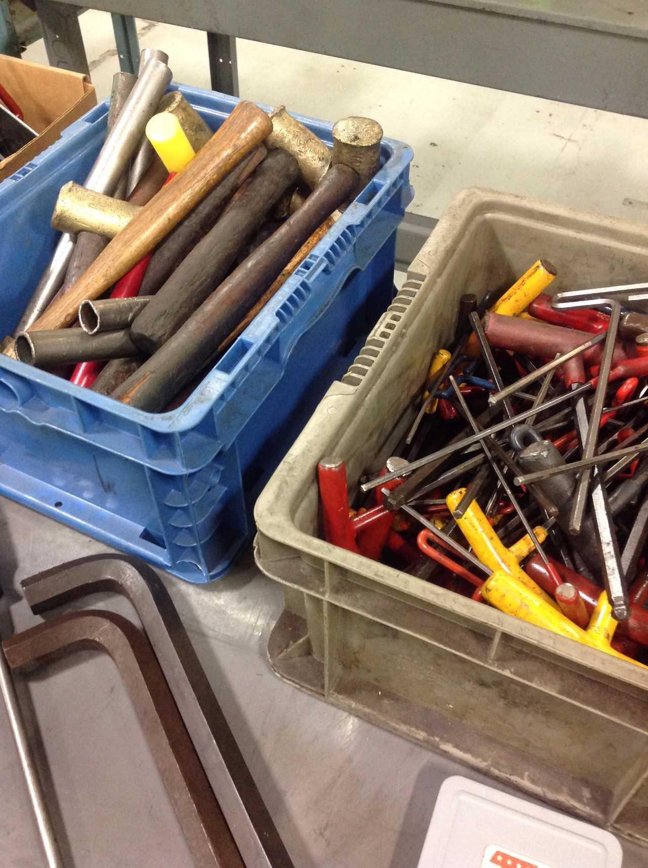 Lot of various hand tools  - ELECTRIC POWER TOOLS