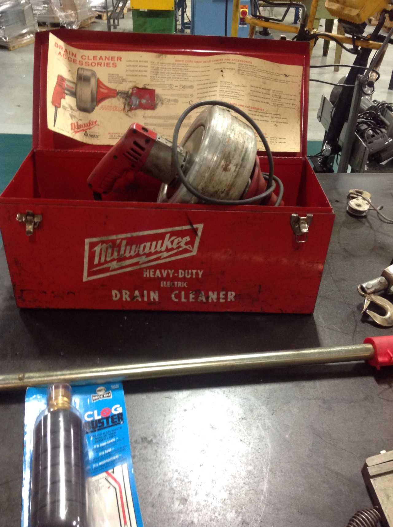 Lot Of heavy duty Drain snakes - ELECTRIC POWER TOOLS