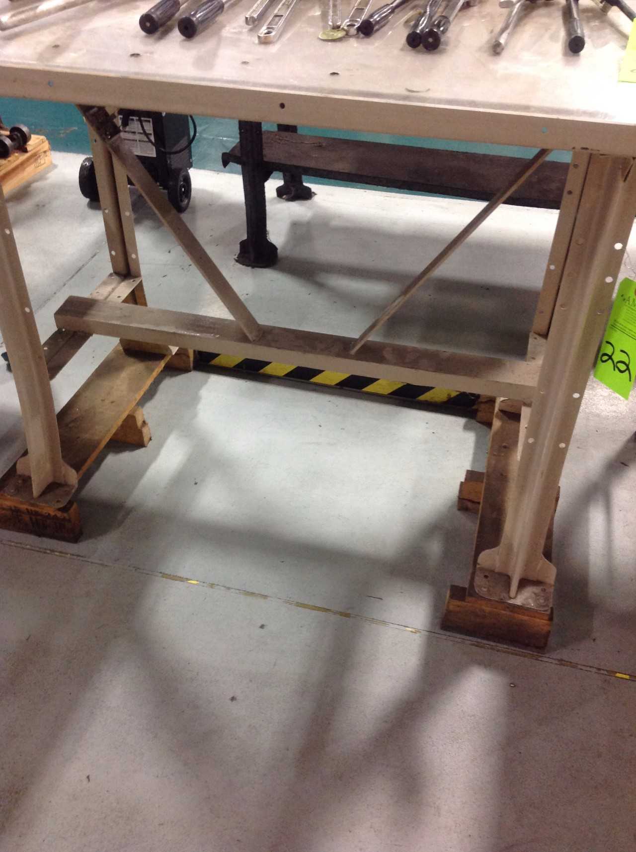 Lot of (7) Various metal & Formica work Benches 5'x28"x35'T, 30"X60" Formica tables, 42"x28.5"x38"T, 42"x28"x36"T, 4'X3'X34"T, 4'X2"X34"T - MISCELLANEOUS
