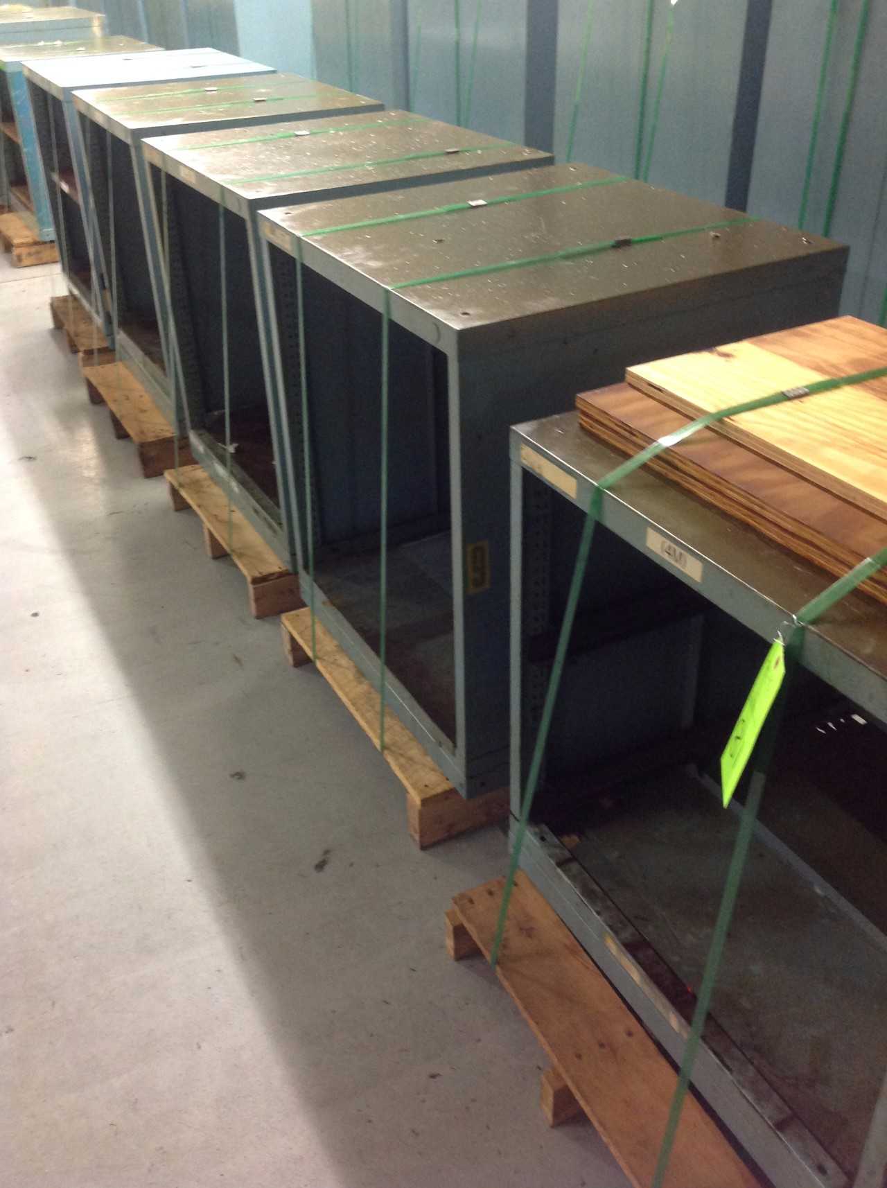 Lot of (6) Stanley Vidmar Tool Cabinets w/ (6) SV Top extension Stacking units - MISCELLANEOUS